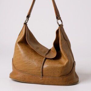 FRYE Slouchy Leather Hobo Bag – Tan Distressed Shoulder Bag | Gently Used